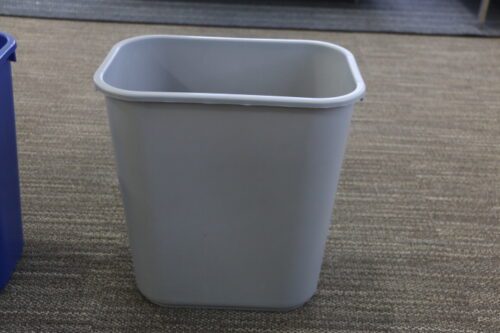 RUBBERMAID Commercial Deskside Wastebasket 7 Gallon/28 Quart Gray