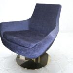 HIGHTOWER Happy Lounge Chair with Swivel Base