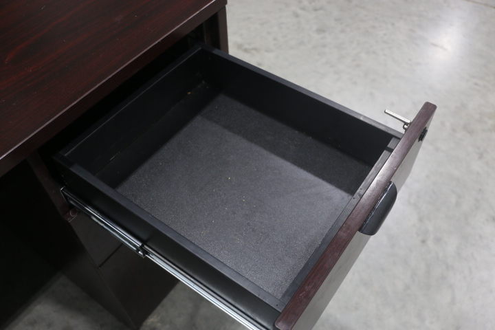 AOU L-Shape Desk - Image 3