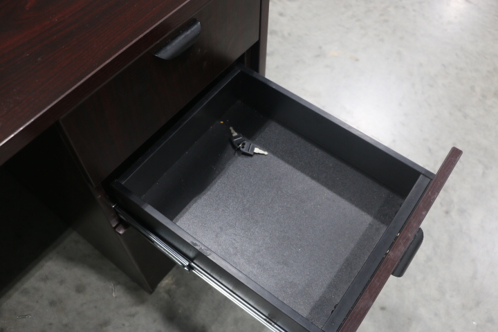 AOU L-Shape Desk - Image 2