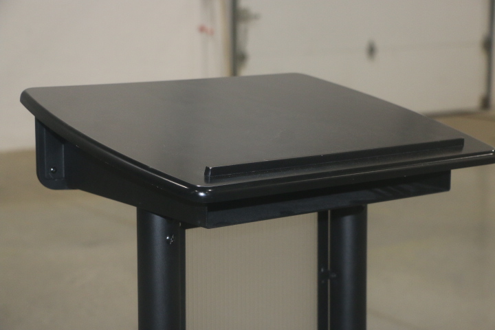 SAFCO Rolling Podium - Image 2