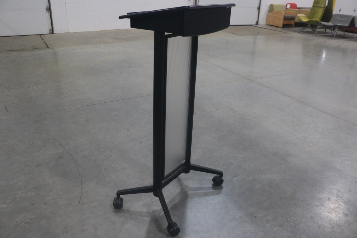 SAFCO Rolling Podium - Image 5