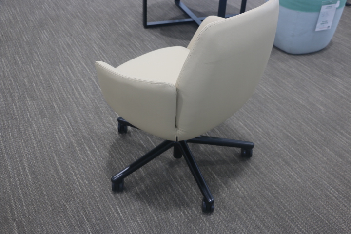 HAWORTH Poppy Guest Chair - Image 5
