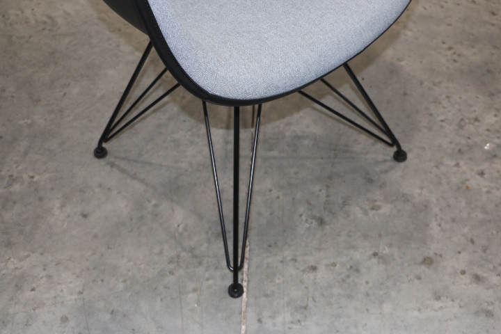 HERMAN MILLER Eames Guest Chair - Image 2