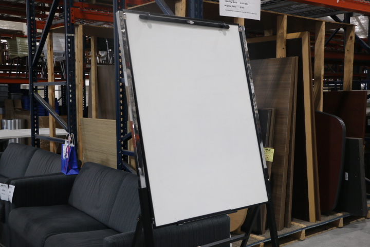QUARTET Futura Whiteboard Easel - Image 4