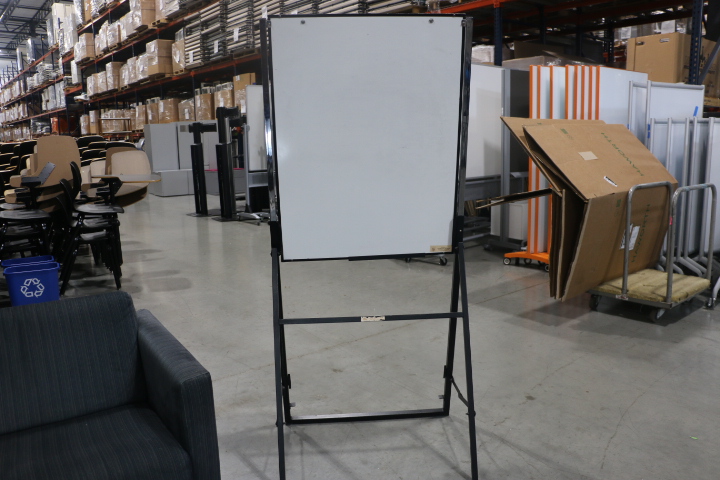 QUARTET Futura Whiteboard Easel - Image 3