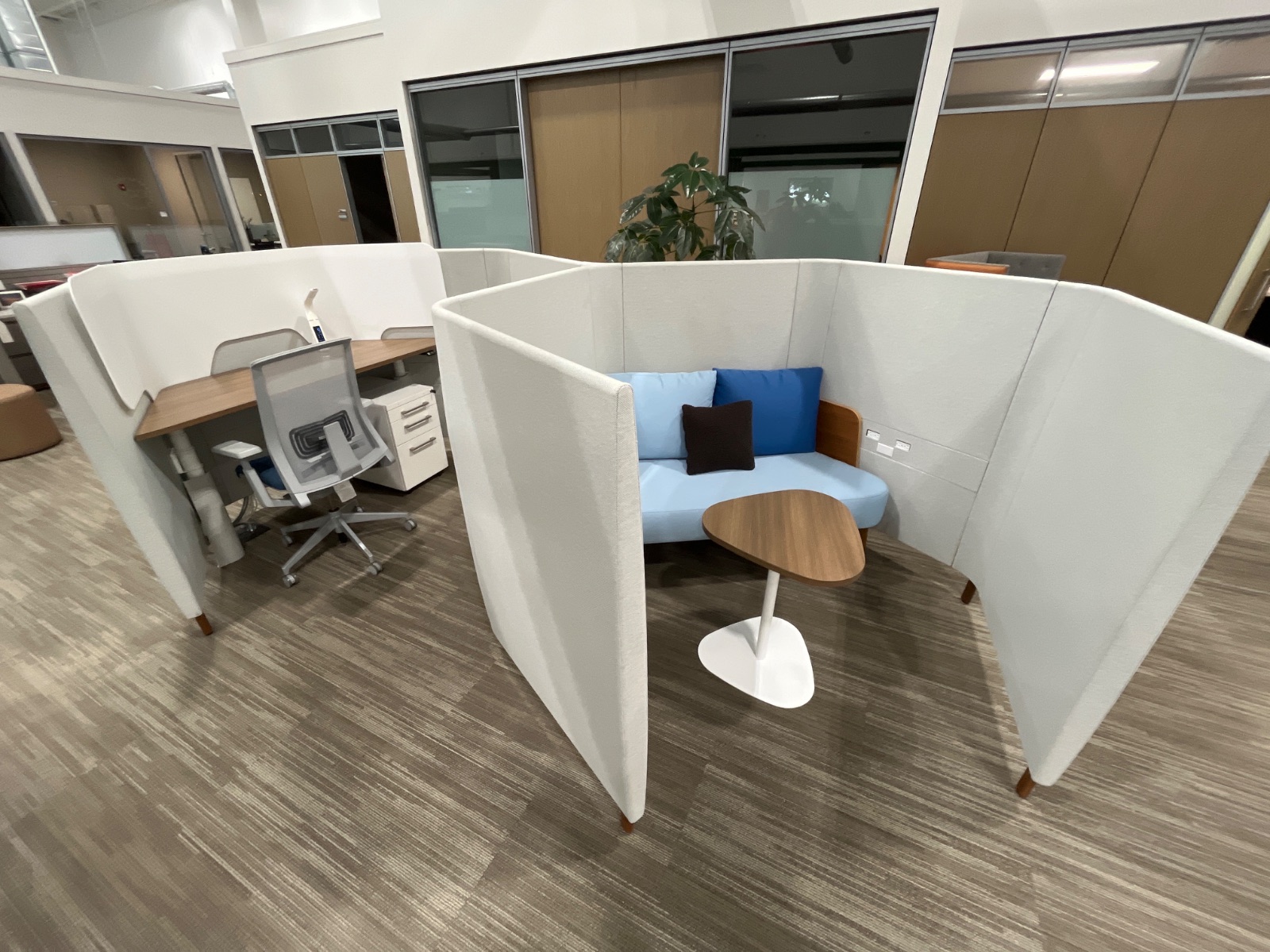 HAWORTH White Privacy Pod Collaborative Enclosure System