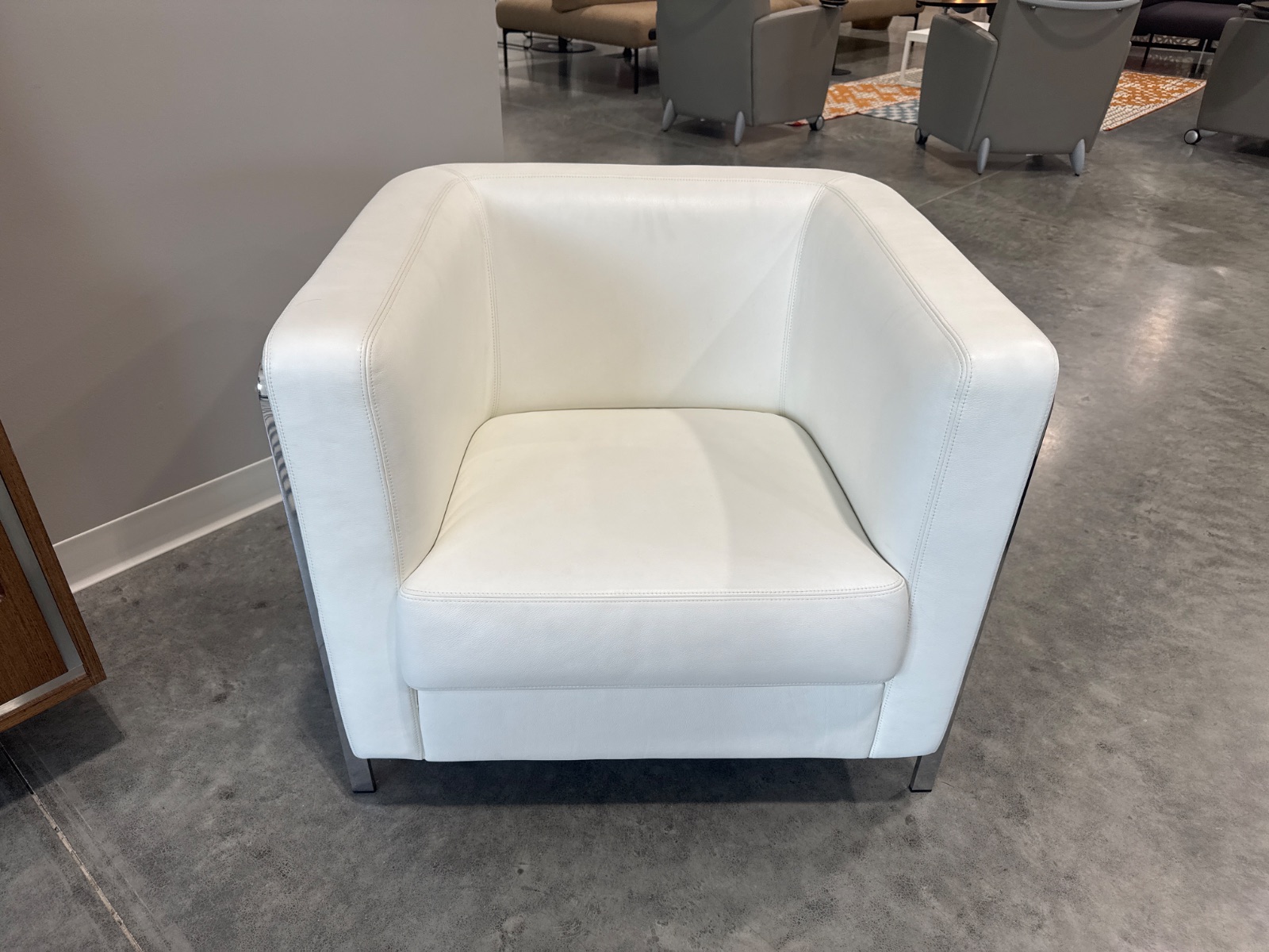 COALESSE White Leather Lounge Chair