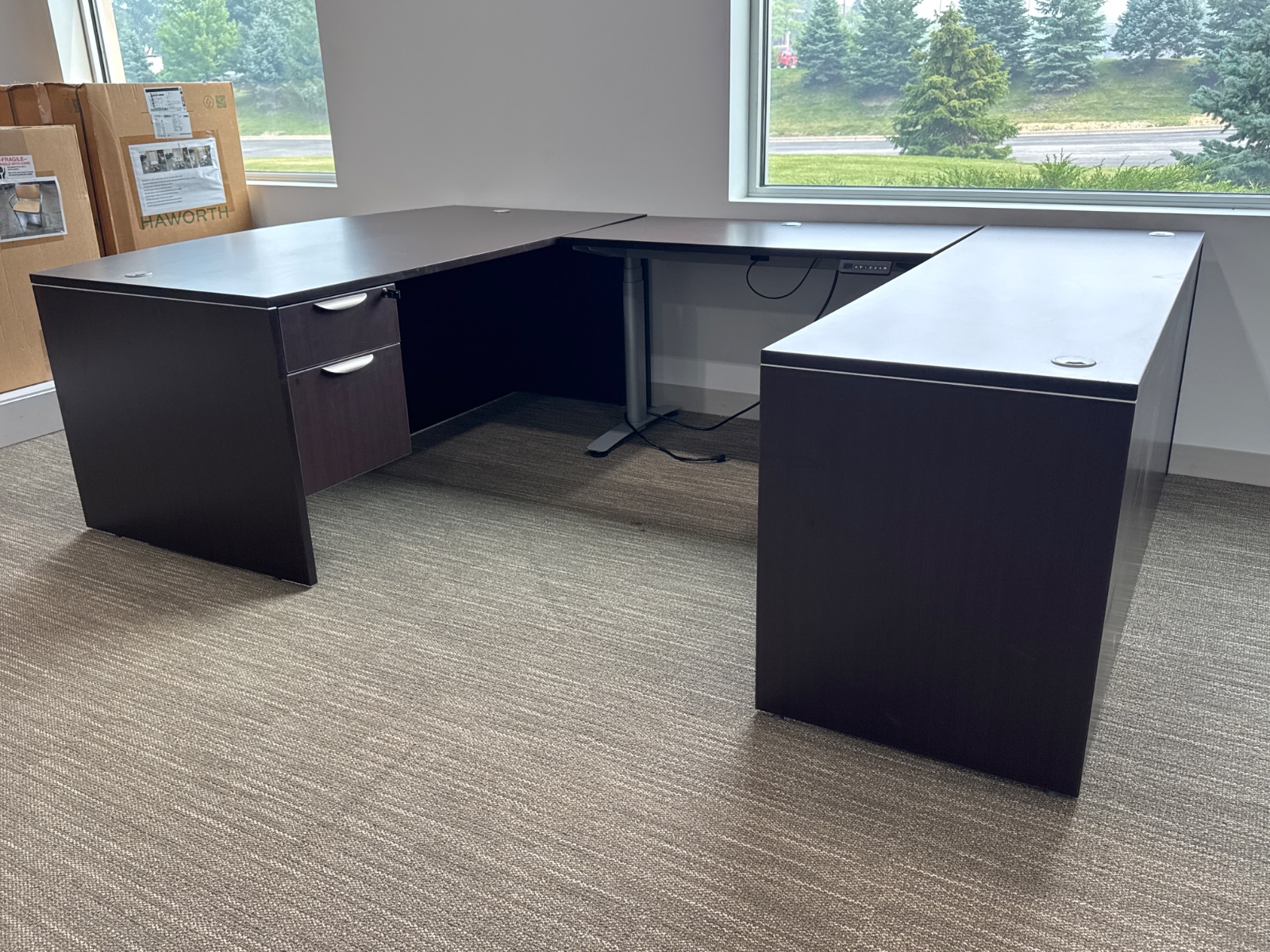 HAWORTH Espresso U-Shape Executive Desk Suite with Height-Adjustable Bridge