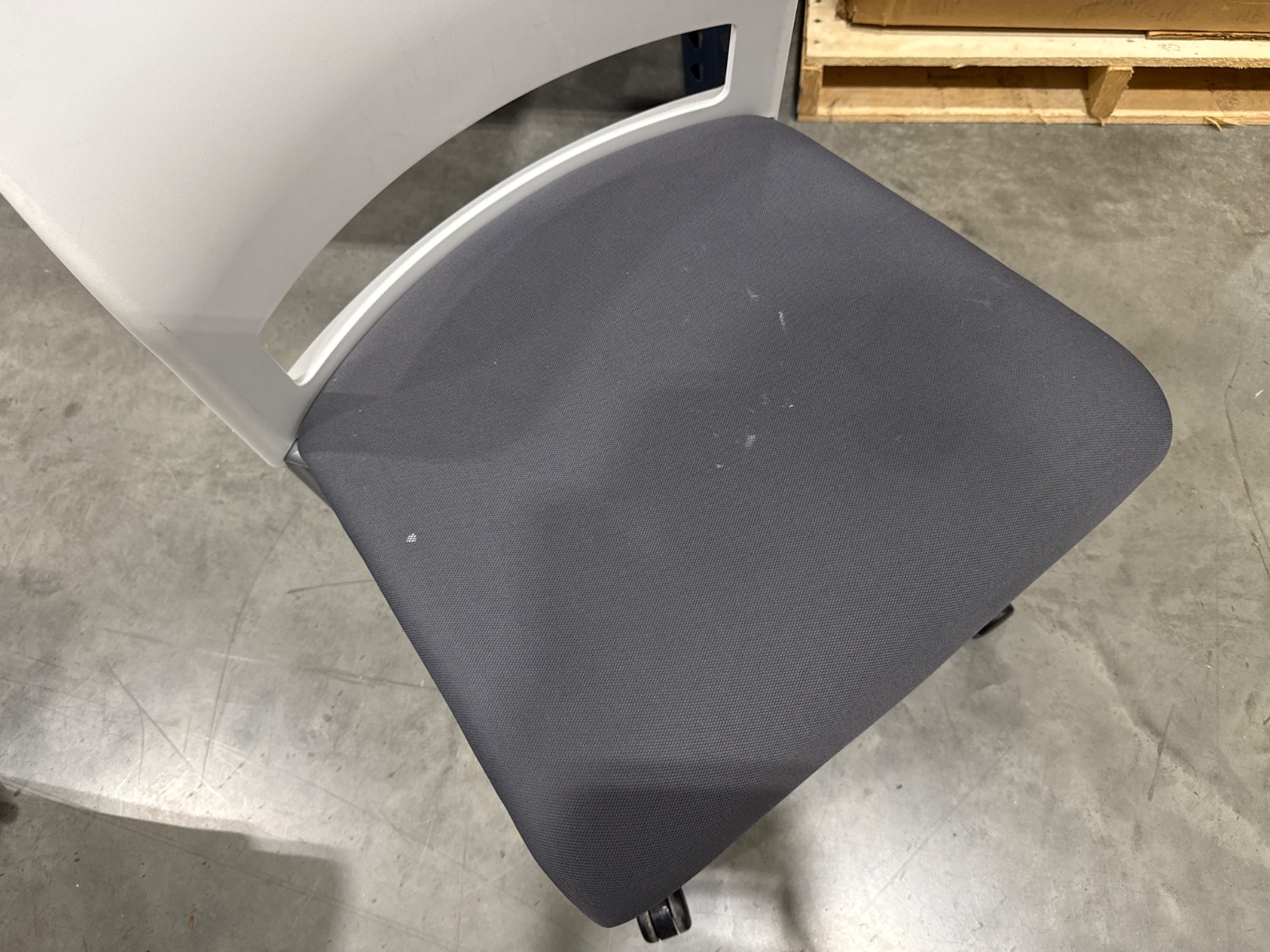 STEELCASE Grey & White Mobile Side Chair