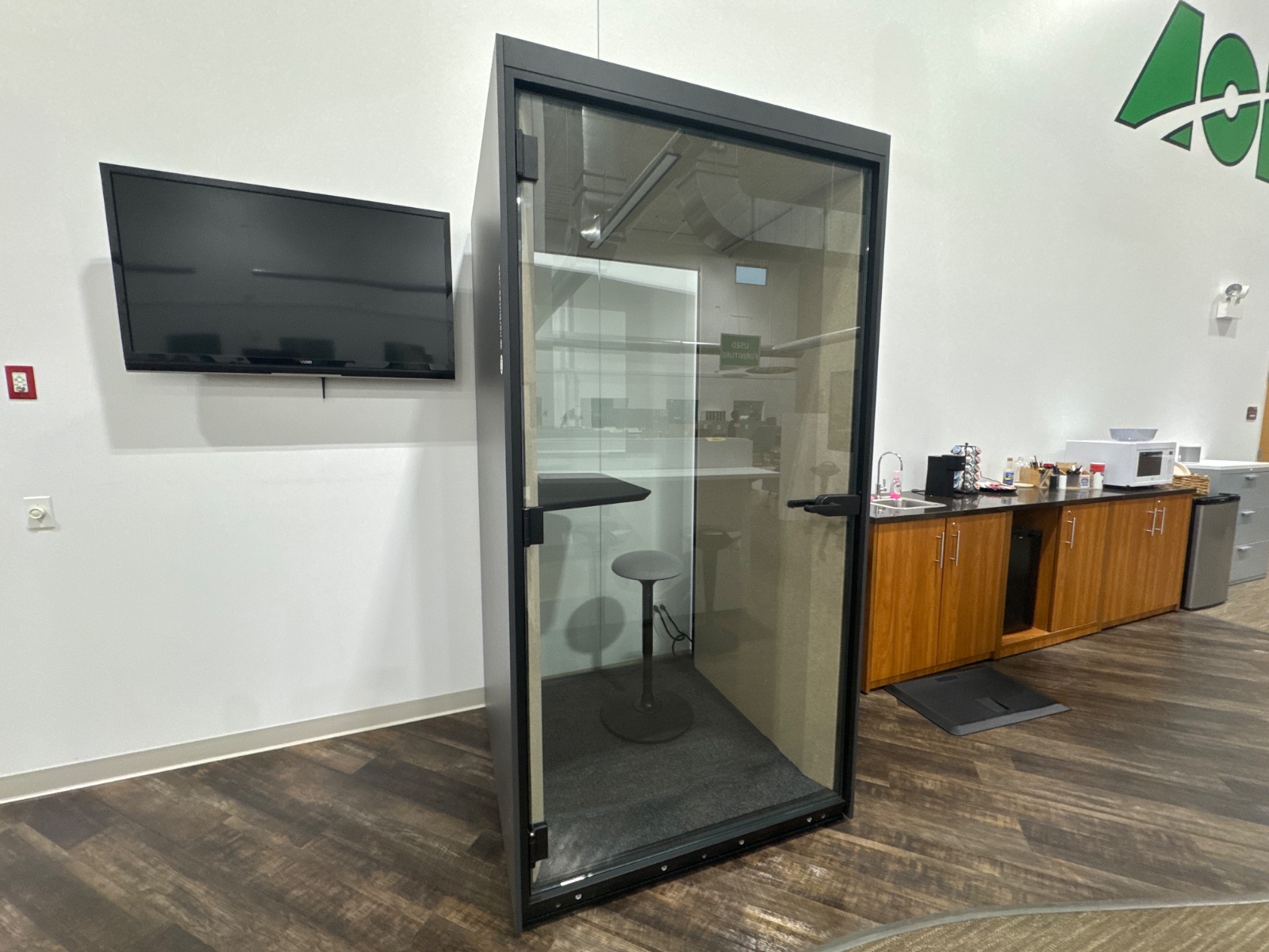 NARBUTAS Charcoal Single-Person Acoustic Phone Booth Pod
